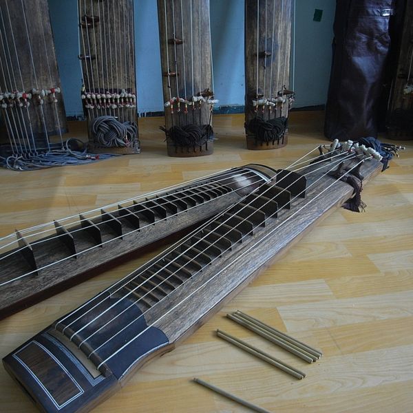 Instrument Coréen Geomungo
